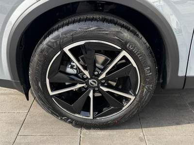 Nissan Qashqai 1.3 MHEV 158 Tekna CVT #winterpack Grigio usata Spinea
