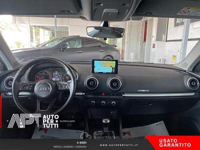 Audi A3 A3 Sportback 1.6 tdi Sport 110cv Bianco usata Marano di Napoli