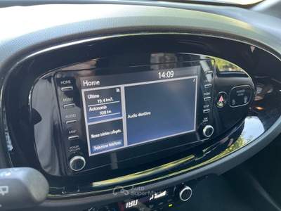 Toyota Aygo X 1.0B (72 CV) Trend S-CVT Beige usata Varese