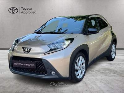 Toyota Aygo X 1.0B (72 CV) Trend S-CVT Beige usata Varese