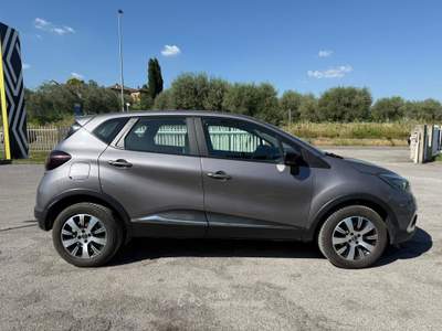 Renault Captur 1.5 dCi 90cv Energy INITIALE PARIS EDC Grigio usata Chiusi