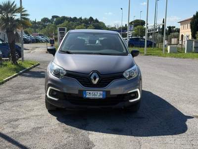 Renault Captur 1.5 dCi 90cv Energy INITIALE PARIS EDC Grigio usata Chiusi