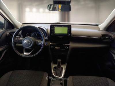 Toyota Yaris Cross 1.5H (116 CV) E-CVT Business Bianco usata Roma