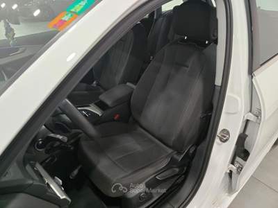 Audi A4 2.0 30 TDI BUSIN ADVAN. S TRONIC Bianco usata Caresanablot