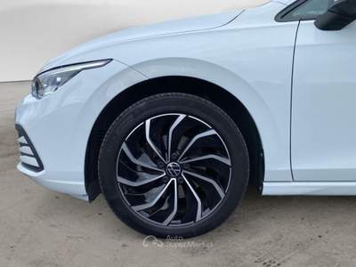 Volkswagen Golf 1.5 eTSI EVO ACT Life DSG Bianco usata Lerici
