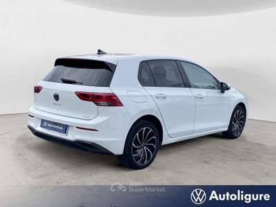 Volkswagen Golf 1.5 eTSI EVO ACT Life DSG Bianco usata Lerici