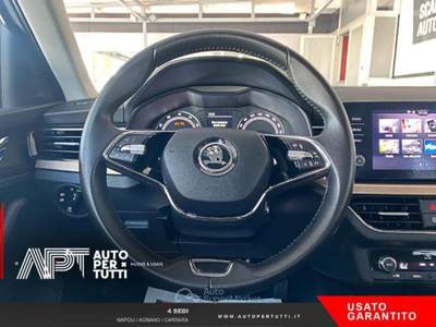 Skoda Kamiq Kamiq 1.0 tsi Black Dots 110cv Bianco usata Napoli