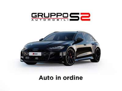 Audi RS 5 RS5 e-hybrid 639 cv quattro Tiptronic Cerchi in lega da 21" con design a 6 doppie razze, nero metallizzato, Scarico sportivo, Interni RS Nero usata Feltre