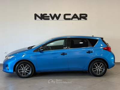 Toyota Auris 1.8 Hybrid Lounge Blu/Azzurro usata Caresanablot
