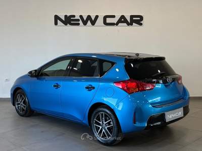 Toyota Auris 1.8 Hybrid Lounge Blu/Azzurro usata Caresanablot