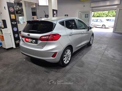 Ford Fiesta GPL 5 porte Titanium Grigio usata Qualiano