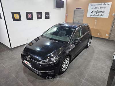 Volkswagen Golf 5p. Highline BlueMotion Technology Nero usata Qualiano