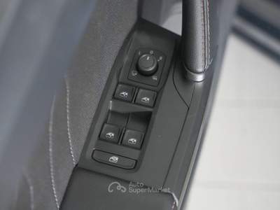 Cupra Leon - 1.5 hybrid 150cv dsg | GY977XZ Grigio usata Cantù
