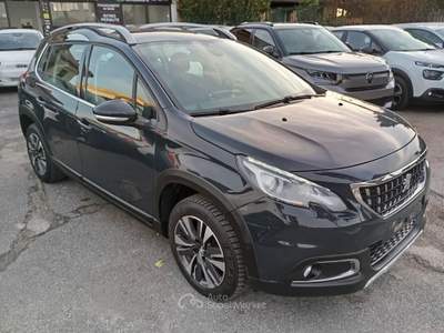 Peugeot 2008 1.2 PureTech Turbo 110CV Allure Grigio usata Giugliano in Campania