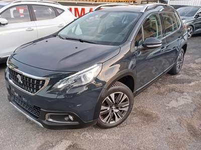 Peugeot 2008 1.2 PureTech Turbo 110CV Allure Grigio usata Giugliano in Campania