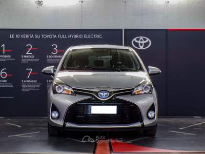 Toyota Yaris Active my16 Argento usata Saint-Christophe