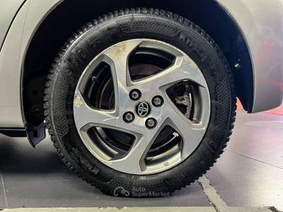 Toyota Yaris Active my16 Argento usata Saint-Christophe