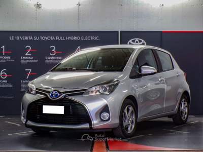 Toyota Yaris Active my16 Argento usata Saint-Christophe
