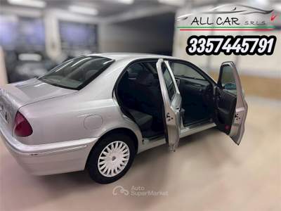 Lancia Lybra JTD cat LX Argento usata Leini