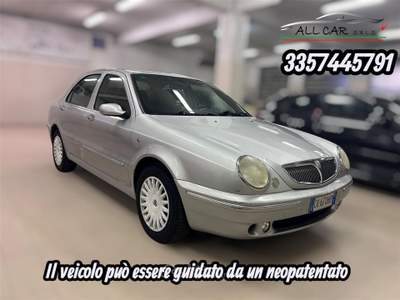 Lancia Lybra JTD cat LX Argento usata Leini
