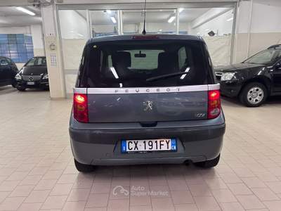Peugeot 1007 Happy Argento usata Leini