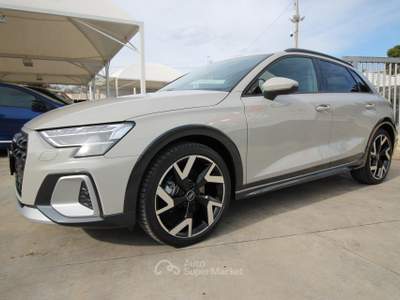 Audi A3 Allstreet 35 TFSI Identity Contrast KM0 Beige usata Noto