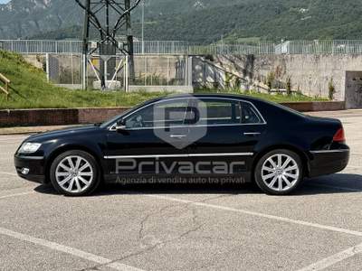 Volkswagen Phaeton VOLKSWAGEN Phaeton 3.0/240 V6 TDI DPF 4mot. tip. 5 posti Nero usata Trento