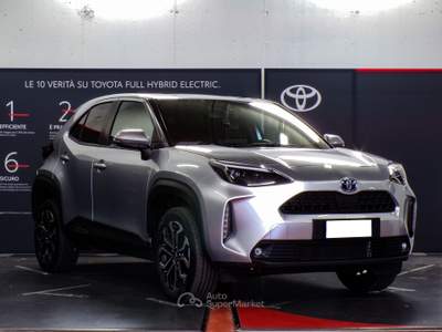 Toyota Yaris Cross Trend fwd 116cv e-cvt Argento usata Saint-Christophe