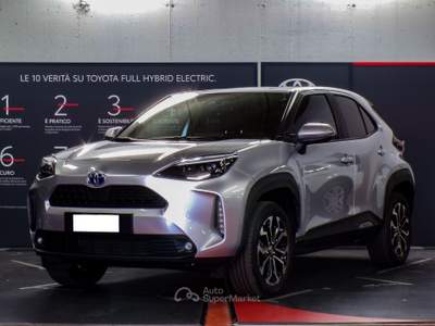 Toyota Yaris Cross Trend fwd 116cv e-cvt Argento usata Saint-Christophe