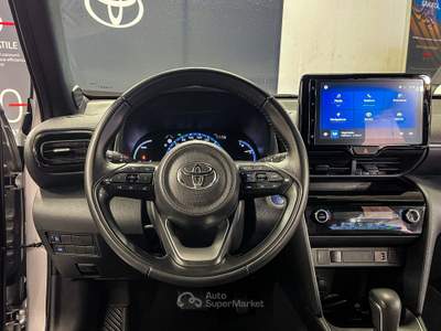 Toyota Yaris Cross Trend fwd 116cv e-cvt Argento usata Saint-Christophe