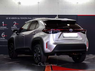 Toyota Yaris Cross Trend fwd 116cv e-cvt Argento usata Saint-Christophe