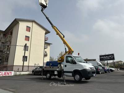 Iveco Daily 35 S10 midicab p.m. Bianco usata Acireale