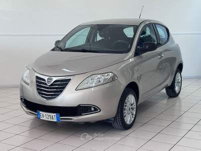 Lancia Ypsilon METANO Ecochic GOLD UNICOPROPRITARIO Bronzo usata Pollenza