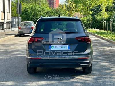 Volkswagen Tiguan VOLKSWAGEN Tiguan 2.0 TDI 150 CV SCR DSG Life Grigio usata Milano