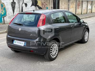 Fiat Grande Punto FIAT Grande Punto 1.4 5 porte Dynamic Grigio usata Milano