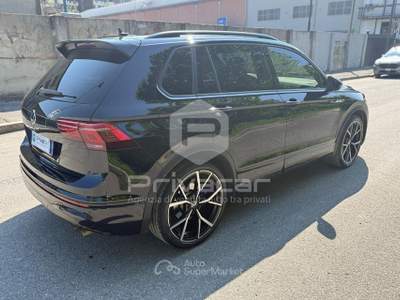Volkswagen Tiguan VOLKSWAGEN Tiguan 2.0 TSI R DSG 4MOTION Nero usata Milano