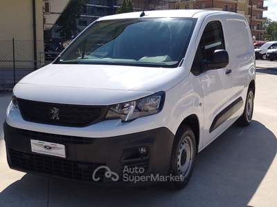 Peugeot Partner 4P VETT. FURGONATA L1 BLUEHDI 100CV PREMIUM Bianco usata Isernia