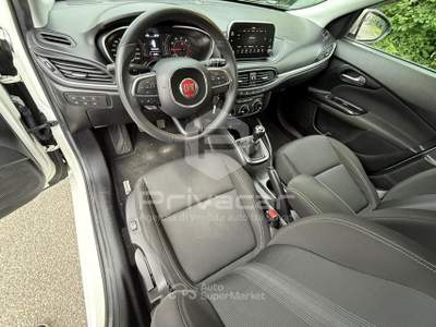 Fiat Tipo FIAT Tipo 1.4 5 porte Easy Business Bianco usata Milano