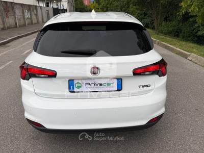 Fiat Tipo FIAT Tipo 1.4 5 porte Easy Business Bianco usata Milano