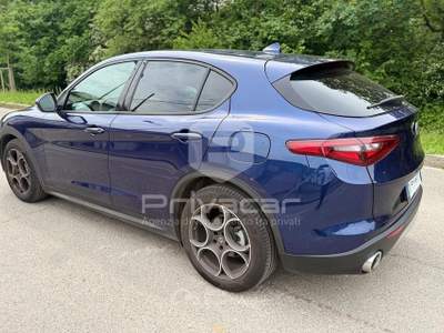 Alfa Romeo Stelvio ALFA ROMEO Stelvio 2.2 Turbodiesel 160 CV AT8 RWD Business Blu/Azzurro usata Milano