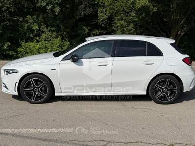 Mercedes-Benz Classe A MERCEDES A 250 e Automatic EQ-Power Premium Bianco usata Milano