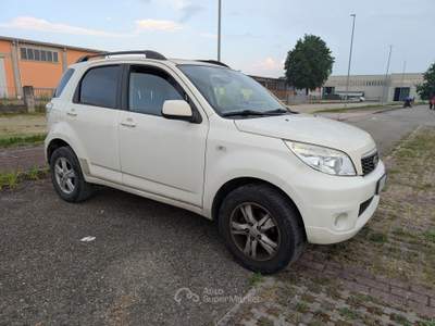 Daihatsu Terios SUV Compatto 4x4 cambio automatico con blocco del differenziale Bianco usata Campogalliano