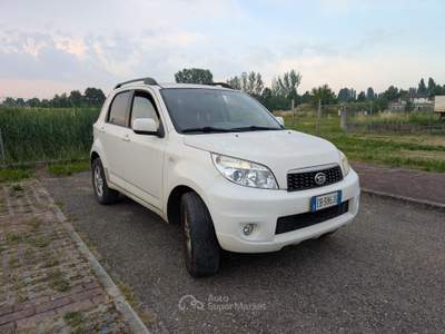 Daihatsu Terios SUV Compatto 4x4 cambio automatico con blocco del differenziale Bianco usata Campogalliano