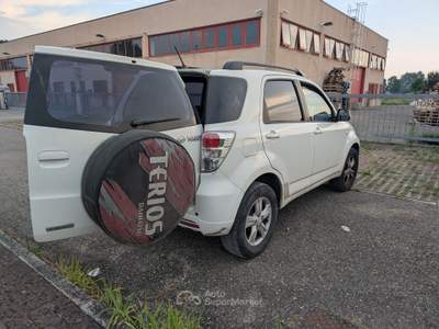 Daihatsu Terios SUV Compatto 4x4 cambio automatico con blocco del differenziale Bianco usata Campogalliano