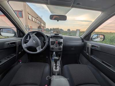 Daihatsu Terios SUV Compatto 4x4 cambio automatico con blocco del differenziale Bianco usata Campogalliano