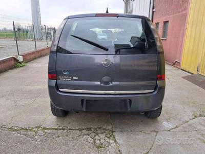 Opel Meriva 16V Club ok neopatentati usata Porto Mantovano