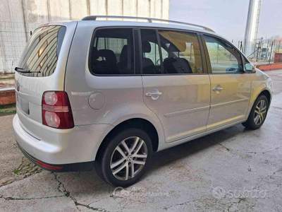 Volkswagen Touran Highline 7 posti n usata Porto Mantovano