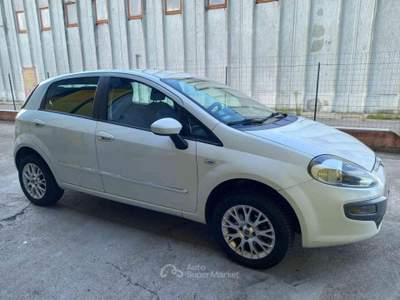 Fiat Punto Evo 5 porte Emotion Natural Power usata Porto Mantovano