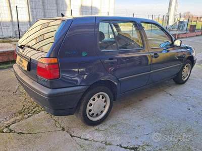 Volkswagen Golf cat 5 porte OK NEOPATENTAT usata Porto Mantovano