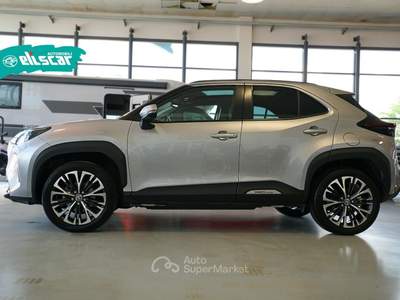Toyota C-HR 1.8 HV Active Argento usata Sona